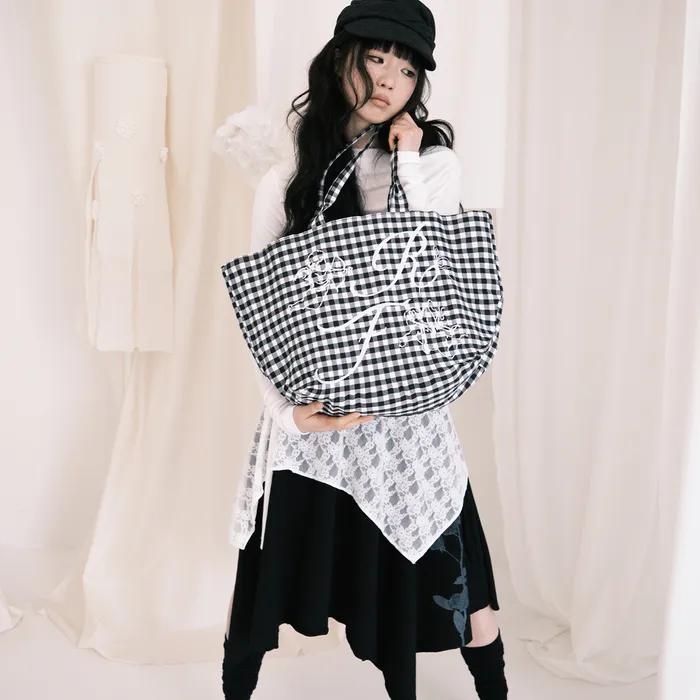 FR Angel Graphic Check Shoulder Bag