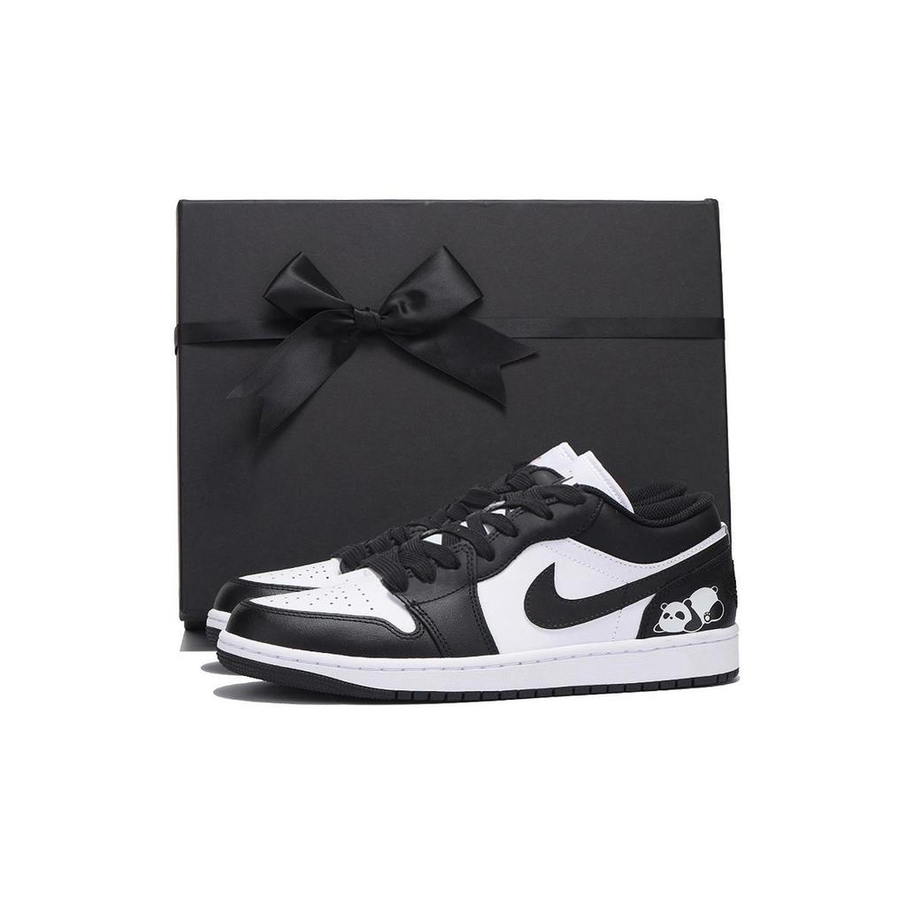 Jordan Air Jordan 1 Low Cushioning Slip Resistant Low Top Vintage Basketball Shoes Men's Black White 553558-132(SBOX)