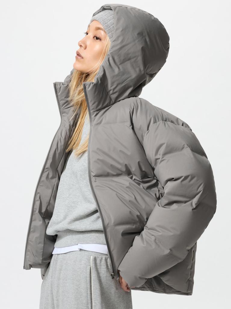 Uniqlo Japan Seamless Down Parka Model