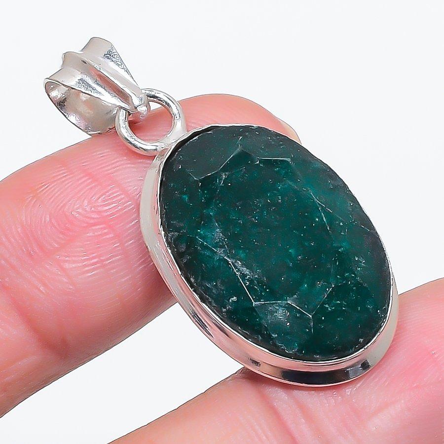 

Natural Emerald(Simulated) 925 Sterling Silver Jewelry Pendant 1.62 D4r77