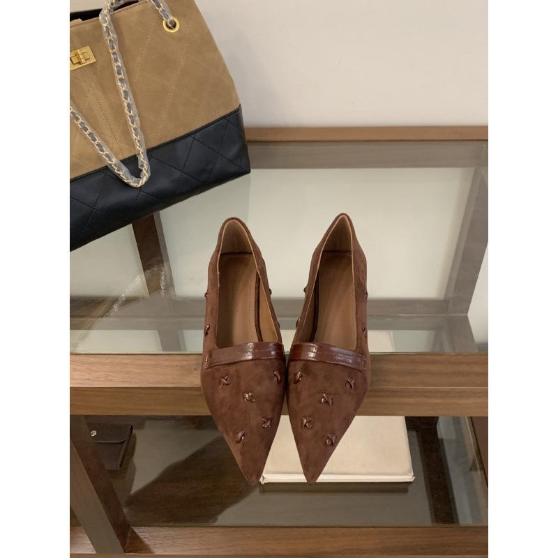 

2025 new French single shoes niche thin heel low heel small leather shoes pointed temperament fashionable versatile single shoes women 39 темно-коричневого