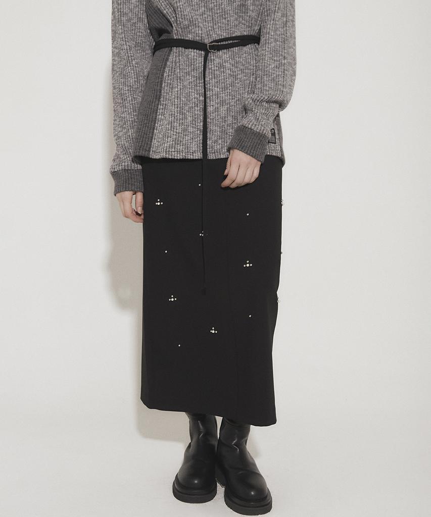 Eoboneoseu Studded Maxi Skirt [Black]