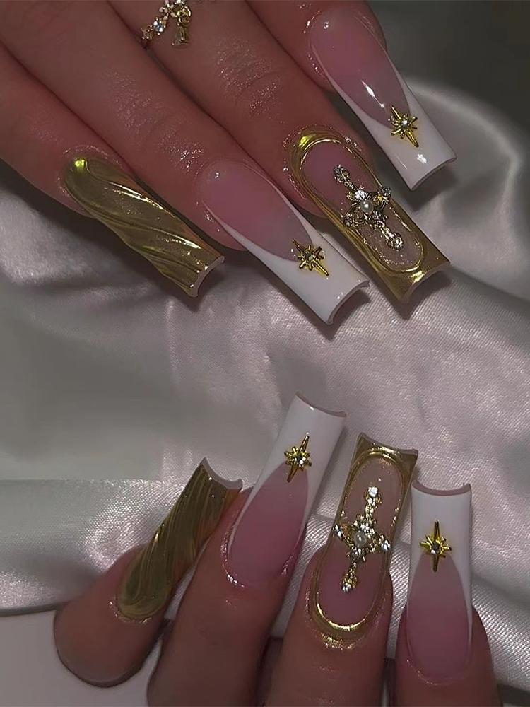 

24Pcs with Gradient Sparkling Glitters for Stunning Nail Art Wear armor