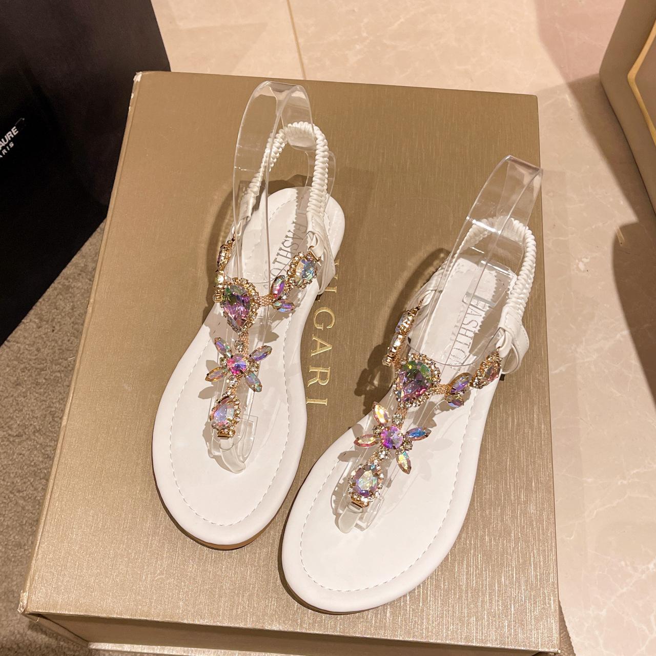 

Spot large size colored rhinestone herringbone sandals women s summer new flat heel toe wear flower beach women s sandals 42 білий