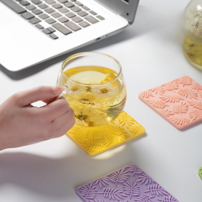 Nordic Leaves Coasters Silicone Insulation Coasters Pot Mats Thick New Dining Table Heat-proof Bowl Mats Plate Mats
