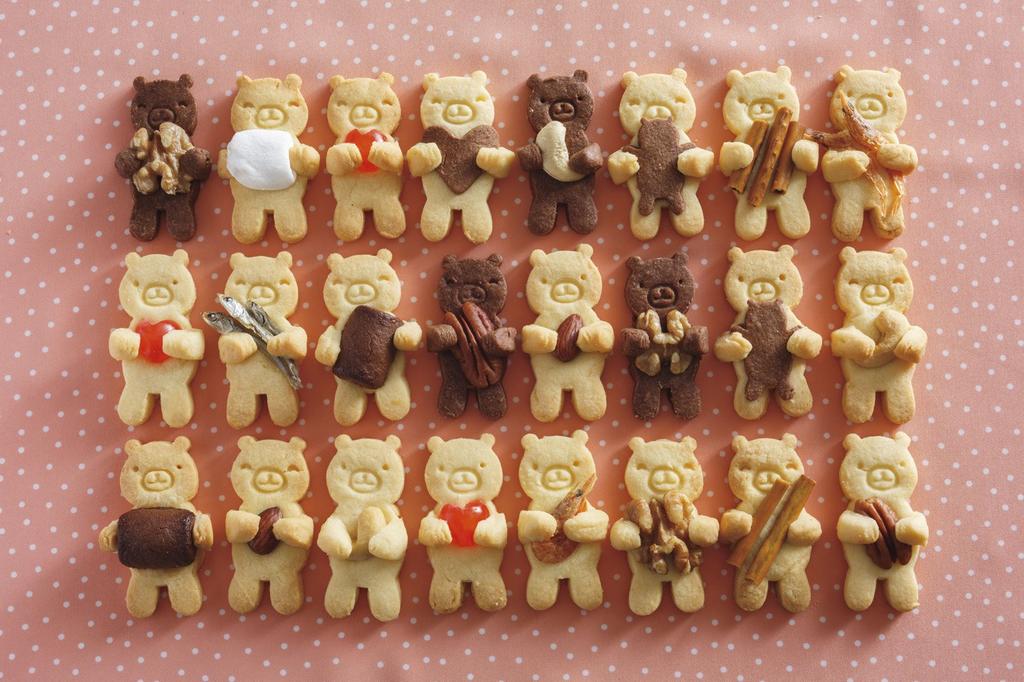 KAI Corporation Cookie Cutter COOKPAD Hugging Bear Made in Japan DL8074