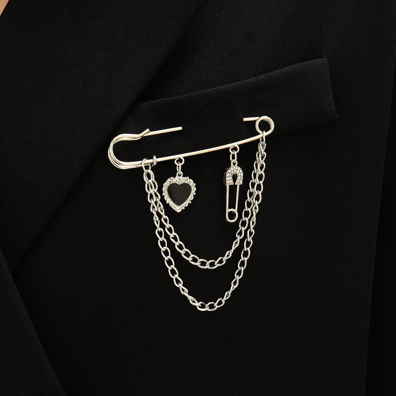 Punk Tassel Brooch Love Butterfly Chain Paper Clip Multi Element Retro Pants Chain Cool Hip-Hop Gothic Brooches Accessories
