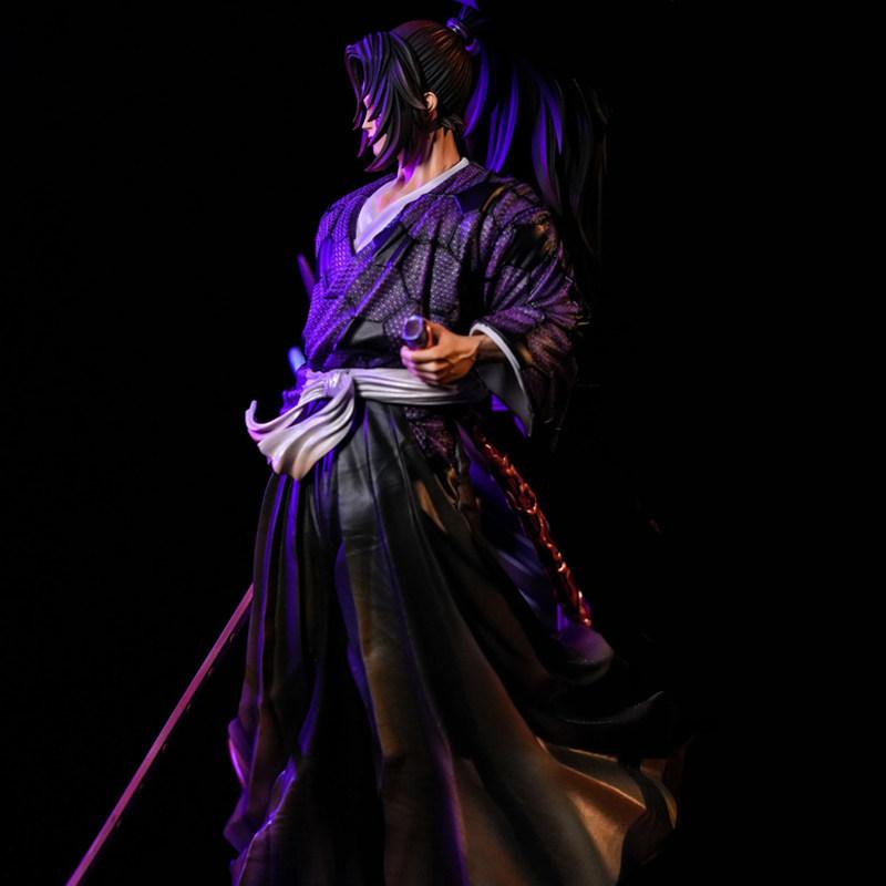 24cm Kokushibo PVC Figur Oberrang 1 Lila Mond Samurai Actionfigur Anime Ornament Sammlerstück Modell Spielzeug Geschenk