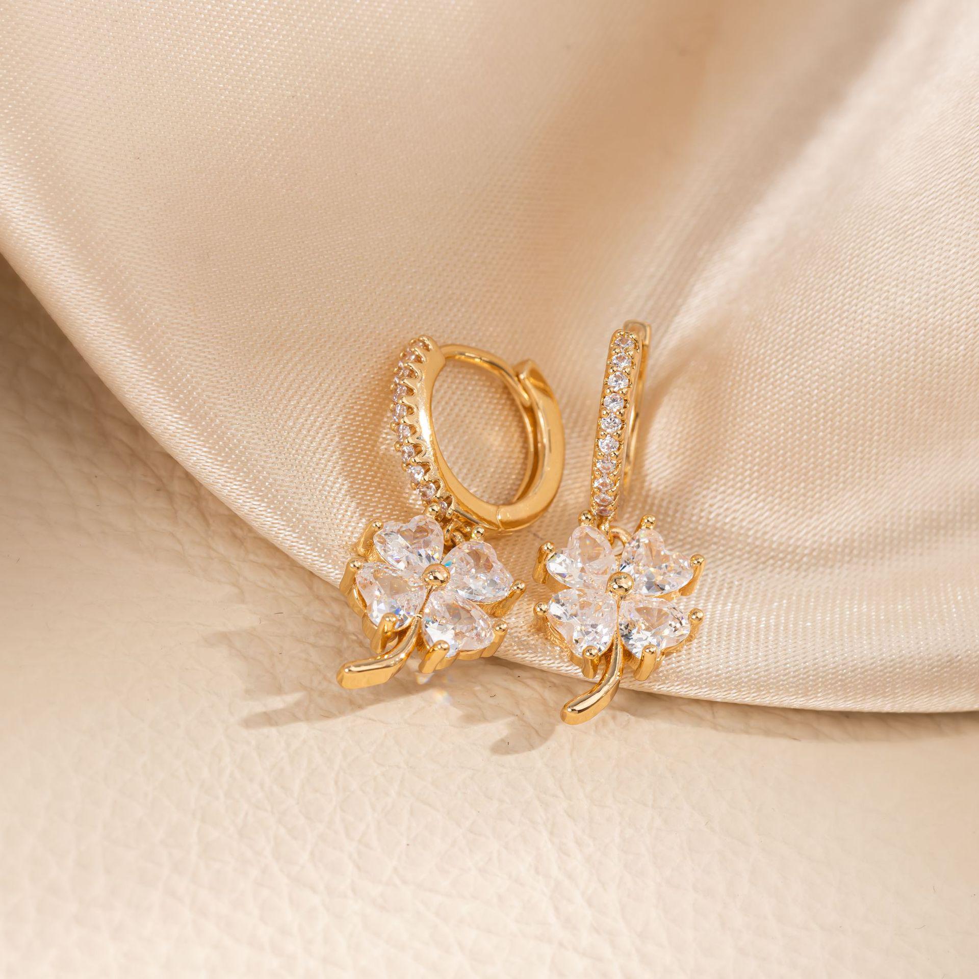 Cat s Eye Four-Leaf Clover Earrings - Korean Style, Trendy 2024 Studs, Elegant Ear Jewelry