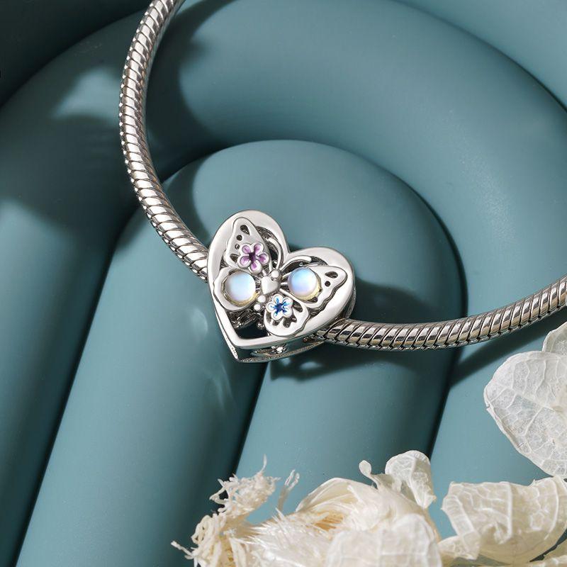 New Copper Butterfly Holding Flowers Charms Beads Fit Original Pendant Bracelet Diy Necklace Fashion Woman Jewelry