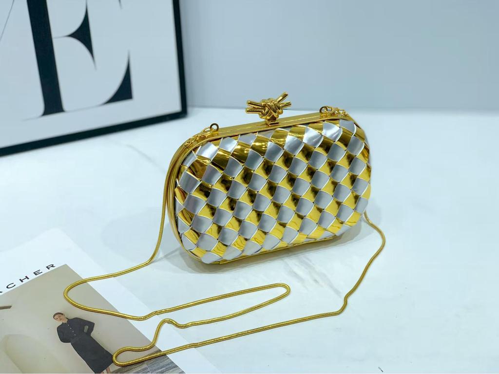 Elegant Luxury Evening Woven Chain Clutch - Women's High-Style Shoulder Bag