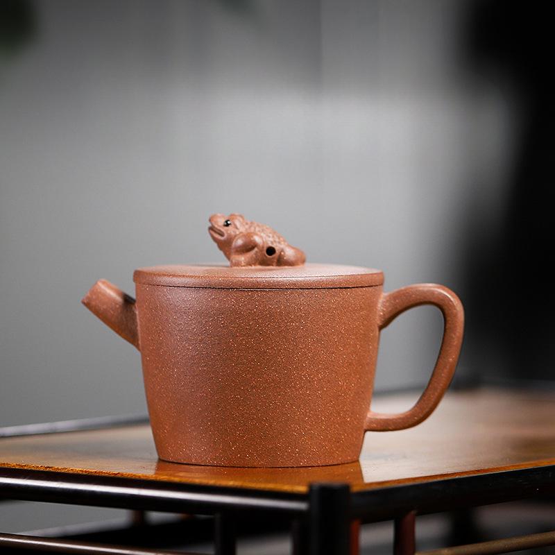 

130 мл Высококлассные Исинские Чайники из Фиолетовой Глины Знаменитый Мастер Ручной Работы Чайник из Сырой Руды Дун Ни с Ситечком Чайный Набор из Исинской Глины Подарок