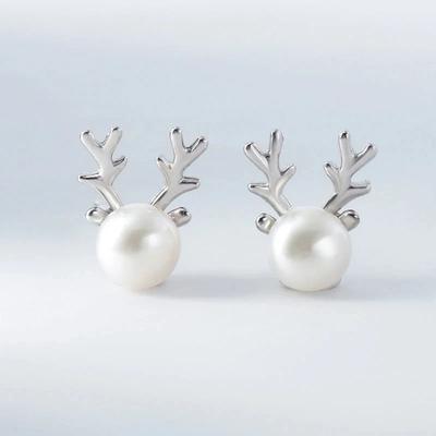 Huitan Niedliche Elchgeweih Imitationsperlen Ohrstecker für Damen Exquisite Alltagskleidung Party Weihnachts-Ohrringe Geschenk Trendiger Schmuck