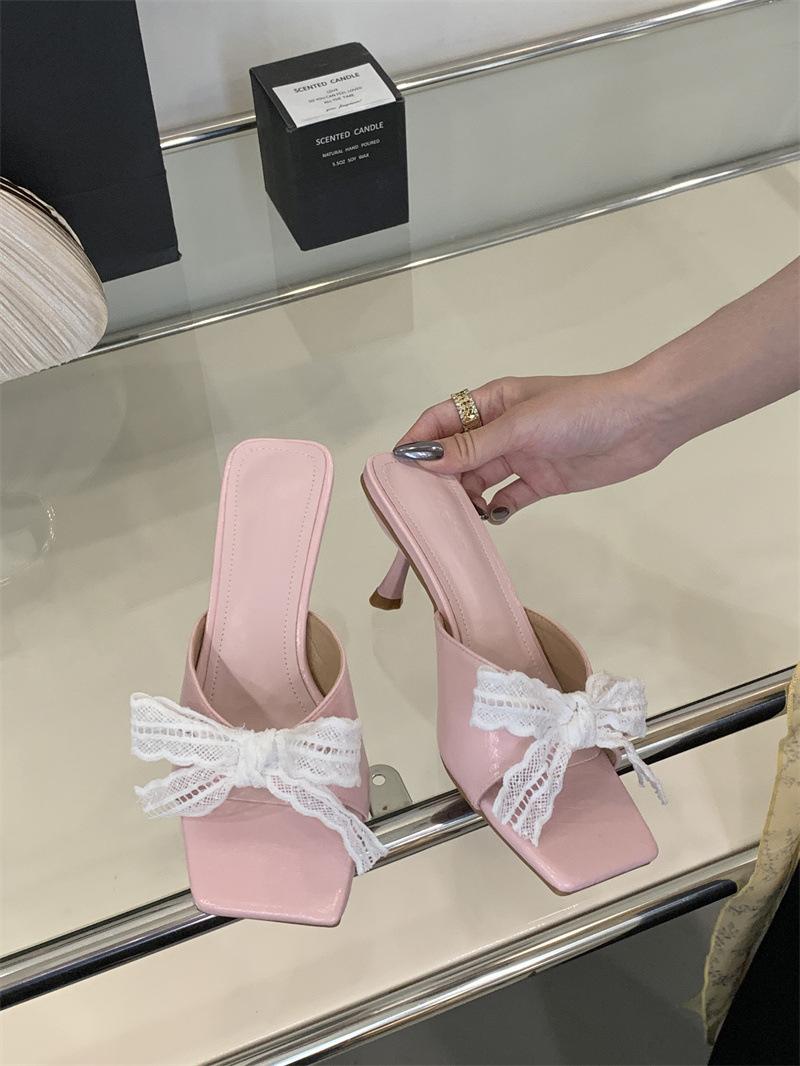 

Gentle fairy wind lace bow with outer slippers 2025 summer square head thin heel high heel cool slippers 39 розовый