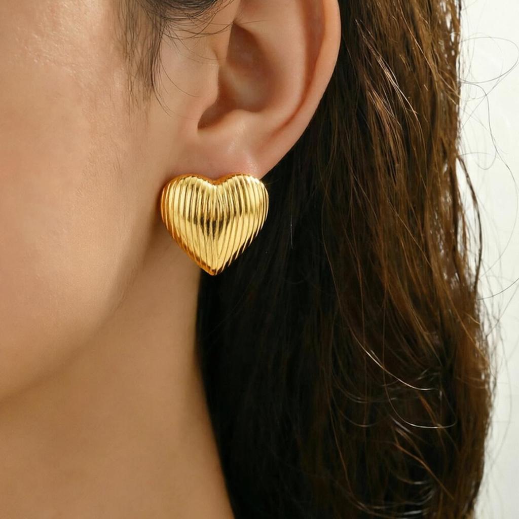 Elegant Heart-Shaped Stripe Texture Stainless Steel Earrings, 18K Gold Plated