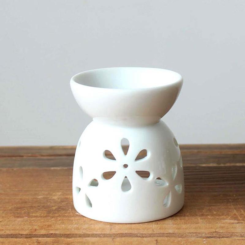 Bruciatore di aromi artigianale in ceramica fatto a mano con motivo a fiori cavi, bruciatore di oli essenziali, lampada a candela, molti stili, artigianato per ufficio e casa, decorazione