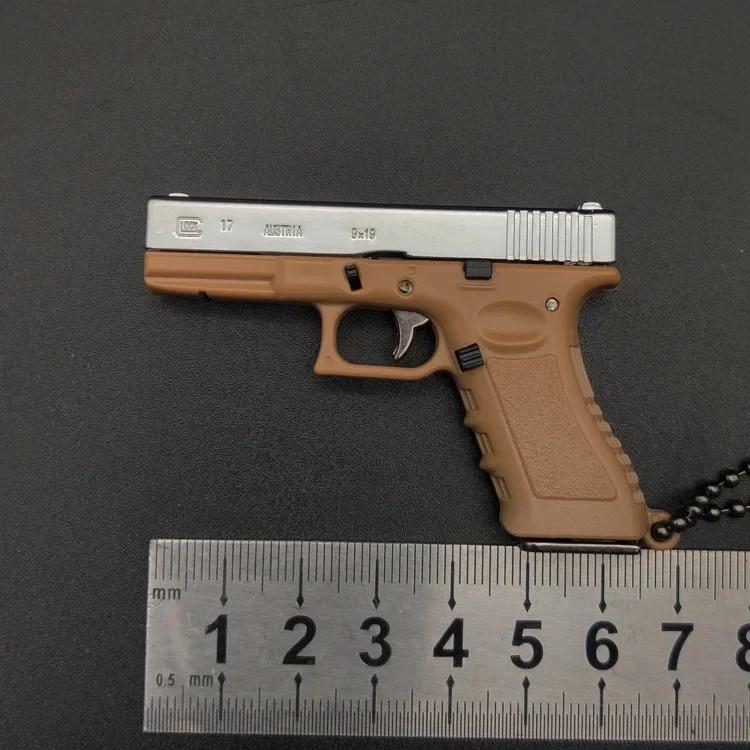 1:3 Mini G17 Metall Spielzeugpistole Modell Legierung Schlüsselanhänger Abnehmbarer Look Real Collection Farbe Beeindruckende Geburtstagsgeschenke für Jungen Erwachsene