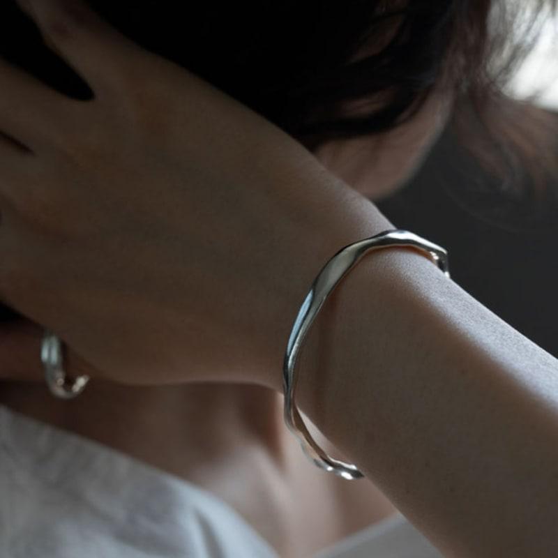 Youngglow Silver925 Rough Bangle Bracelet