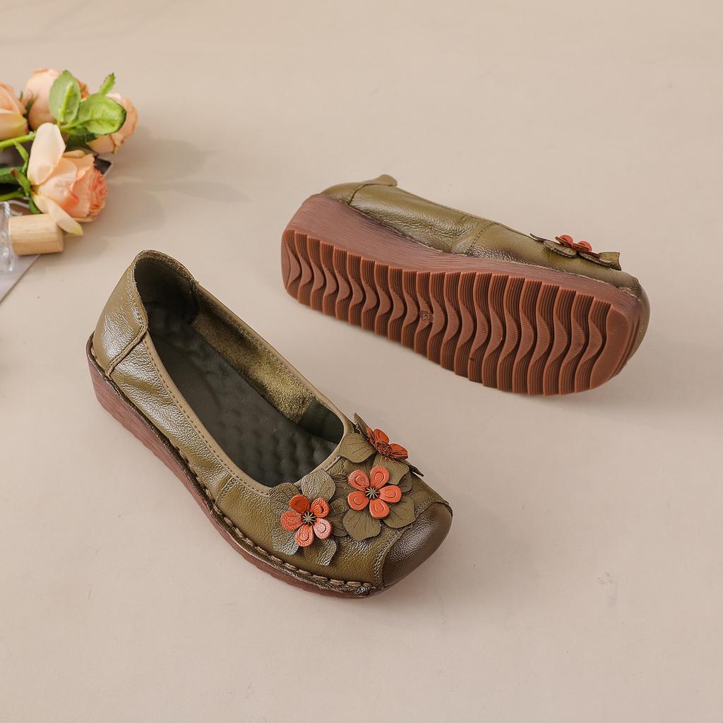Fashion New Genuine Leather Wedge Pumps Women Med Heeled Pump Slip On Flats Elderly Woman Retro Moccasins Ladies Flat Sole Shallow Shoe