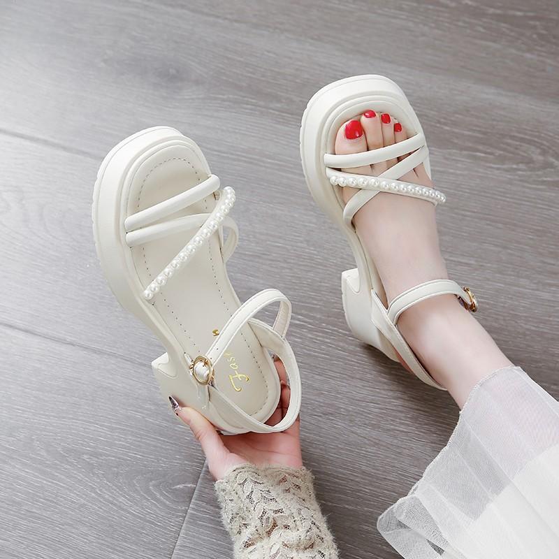 Fashion Buckle Strap Female Sandal Women's Beach Shoes Increasing Height Clogs with Heel Girls Outside New Pearl Thick Comfort Sandal