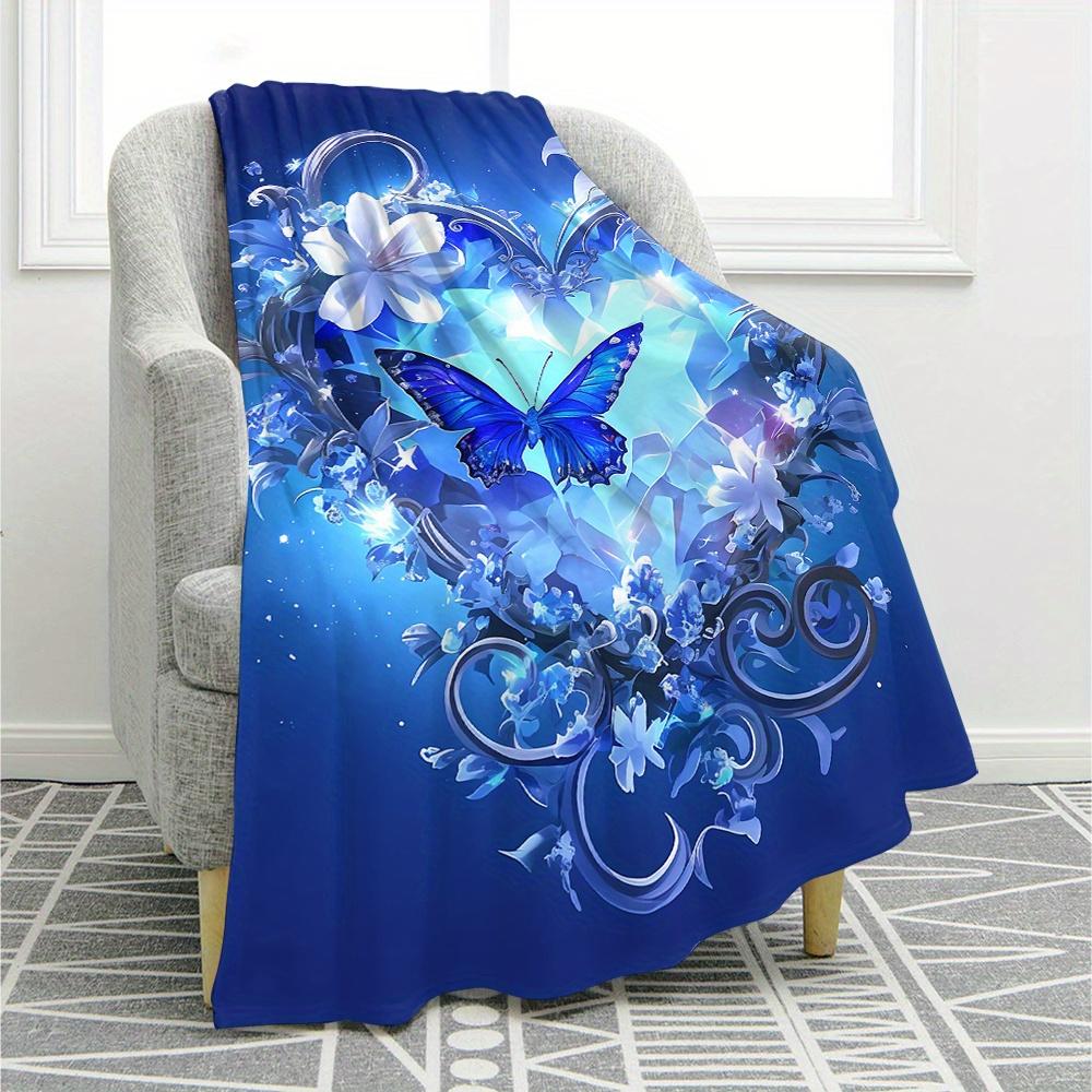 Cozy All-Season Blue Floral Flannel Fleece Throw Blanket - Soft Polyester Digital Print Comfort Blanket with Heart and Butterfly