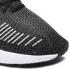 Кроссовки Adidas Swift Run 22 основной черный/облачный белый/серый пять