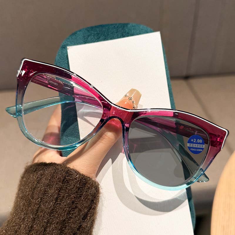 Fashionable Cat-Eye Photochromic Reading Glasses Ultra-Lightweight Anti-Blue Light Glasses Neutral Full-Frame Reading Glasses