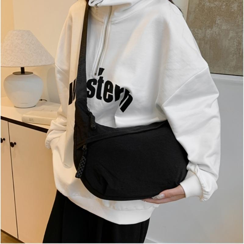 1pc Chic Solid Color Nylon Shoulder Bag for Women - Casual & Versatile Dumpling Style, Large Capacity, Zip Closure