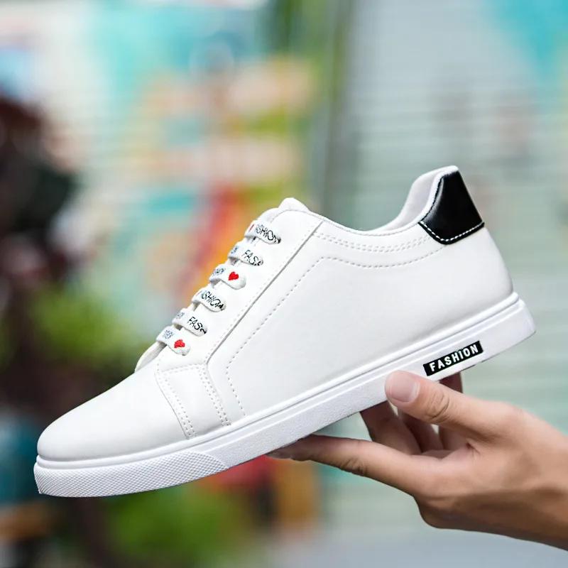 Fashion White Men Leather Sneakers Designer Flats Male Casual Shoes Outdoor Solid Sports Shoes for Men New Platform Tenis Masculino