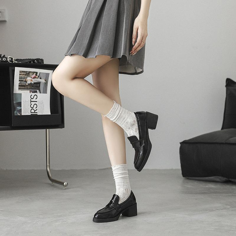 Fashion British style small leather shoes women's new small thick heels single shoes retro commuting onepedal loafers