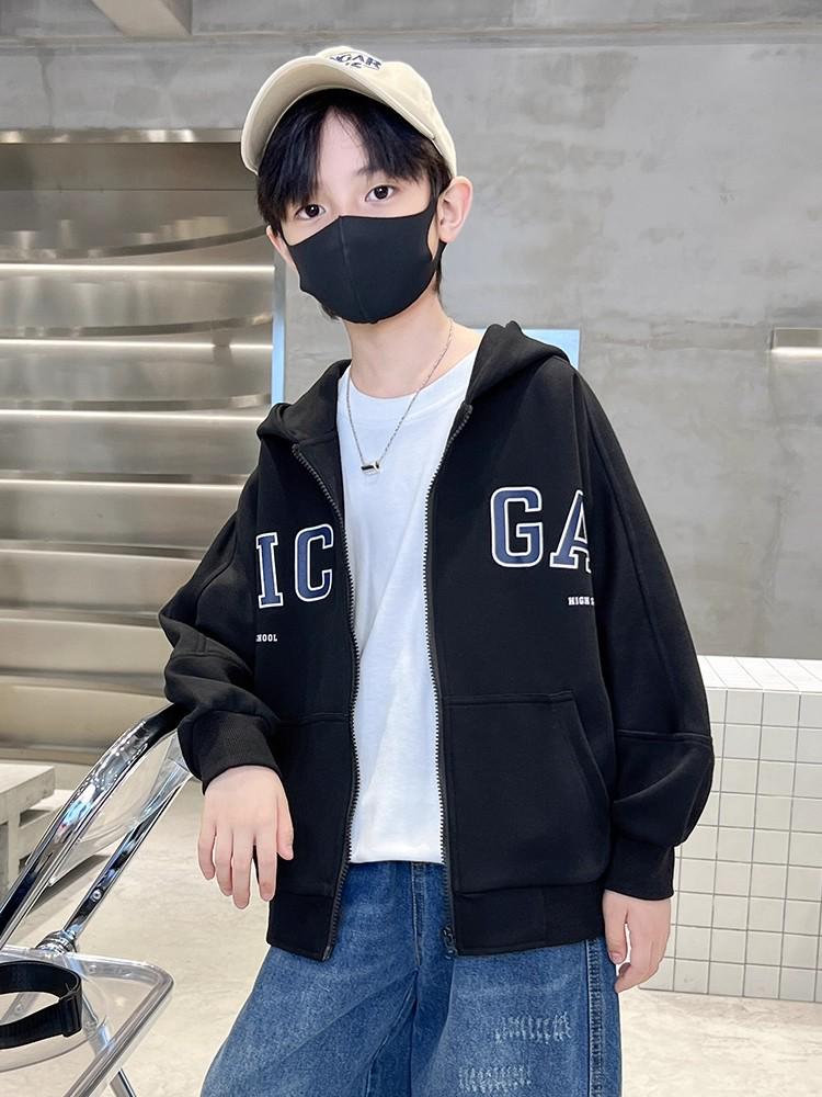 2025 Boys' & Girls' Stylish Sweatshirt: New Youth Autumn/Winter Street Style Top