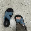 Cross cool slippers, thick soles increase height, comfortable home wear 2025 new muffin beach super fire one-word sandals