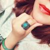 Exaggerated European and American Retro Turquoise Diamond Ring