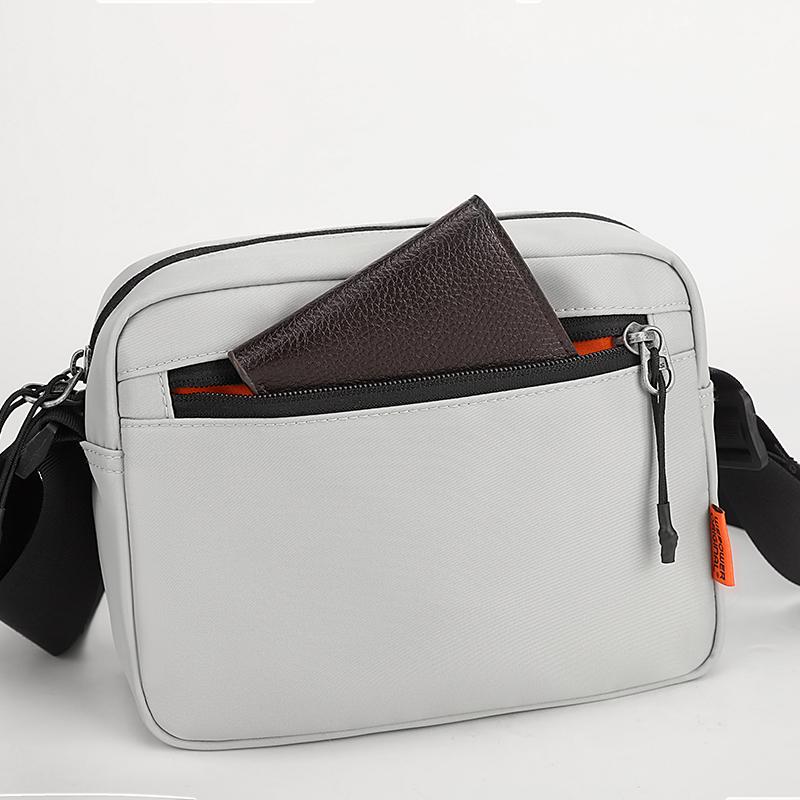 New casual versatile shoulder bag, daily commuting men's small shoulder bag, lightweight and portable crossbody bag