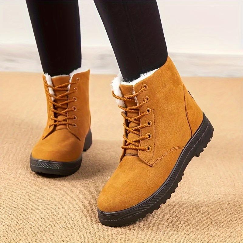 Snow Boots Women's New Winter Short Tube Piled Thickened Warm and Comfortable Large Cotton Shoes