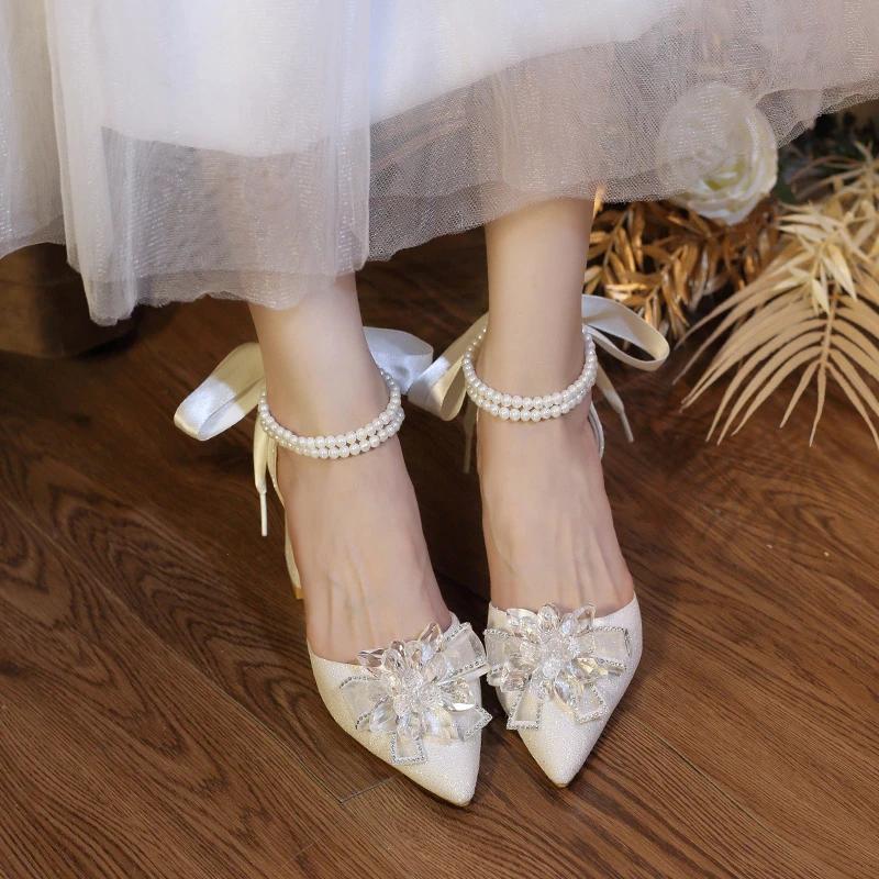 Elegant Fashion Pearl One Word Wedding Single Shoes New Pointed Toe Shallow Slip Rhinestone Bow Square Heels