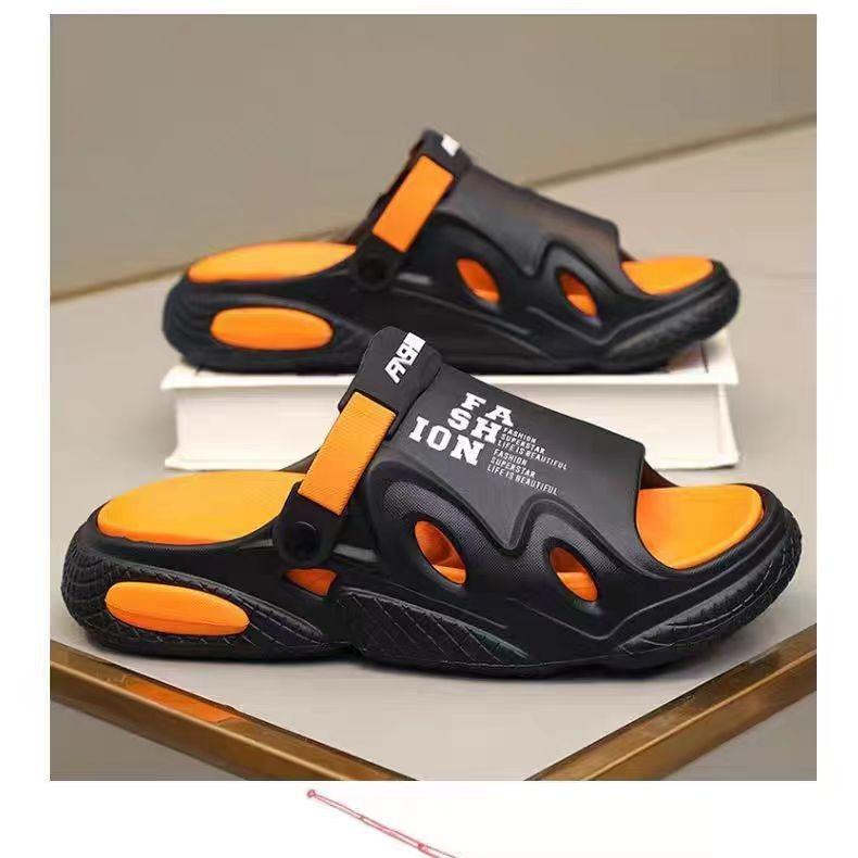 Men's slippers are non-slip, non-smelly and non-audible for outer wear. Home New Summer Men's Sandals Thick-bottomed Removable Men's Slippers