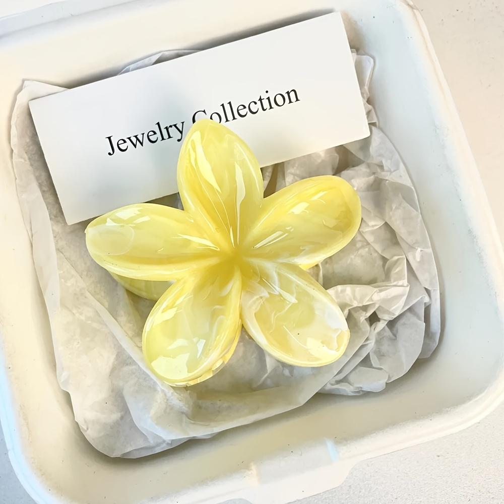 1/2pcs Yellow Egg Flower Hair Claw Clip Secure Grip Transparent Gradient Design Durable Plastic Hair Accessories for Women