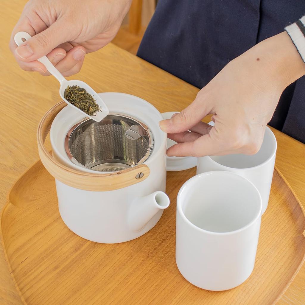 Smith & Shoe Arrosoir Teapot, 500ml, White Black Tea with Strainer, White Porcelain Teapot, Ceramic, Designed by SEBASTIAN CONRAN, LONDON
