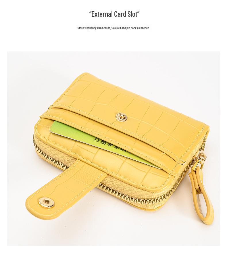 2024 Women's Crocodile Pattern Card Holder: Compact Accordion Wallet with Multi-Card Slots and Zipper