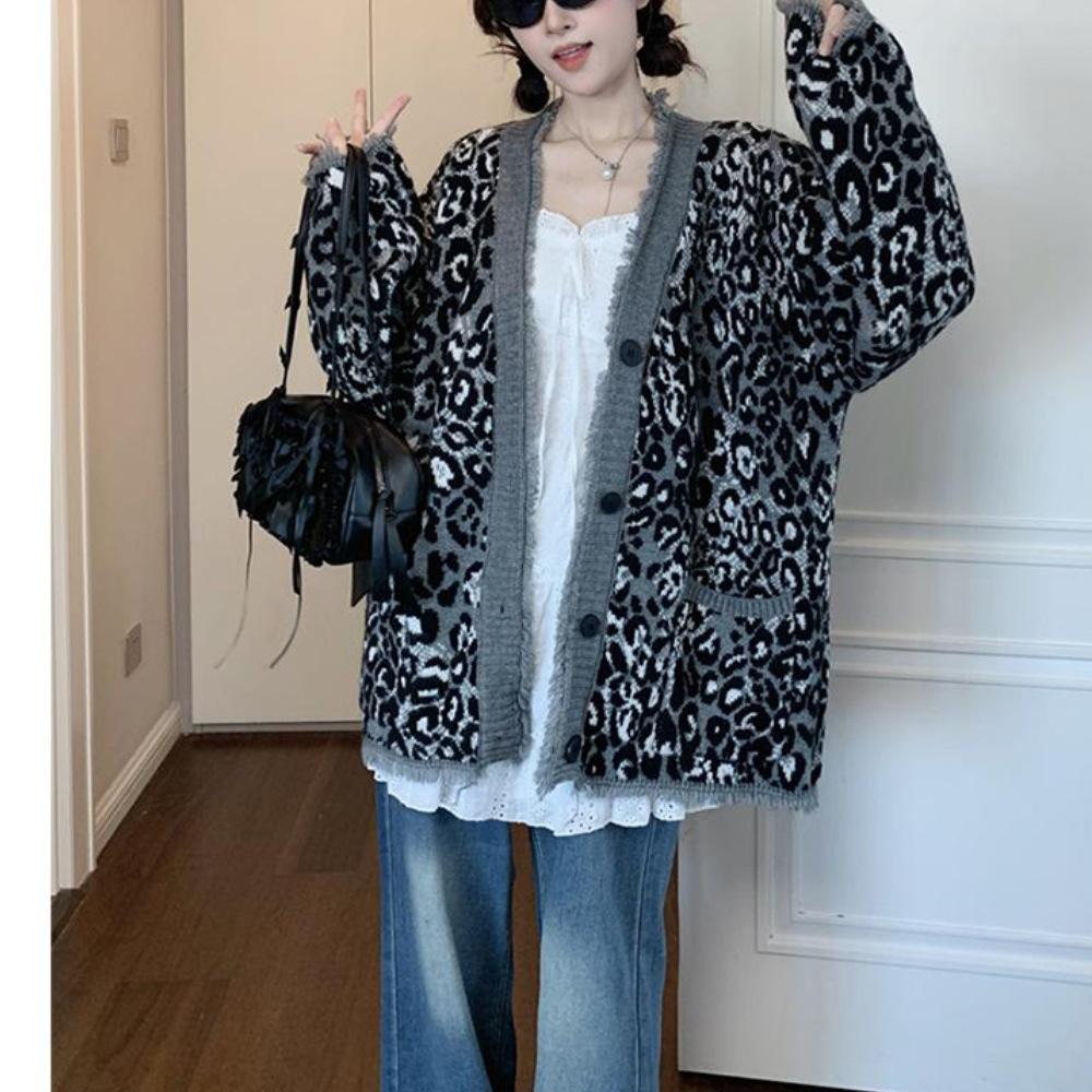 European and American cross-border leopard print contrasting sweater cardigan women's autumn and winter new rough edge top loose lazy style knitted