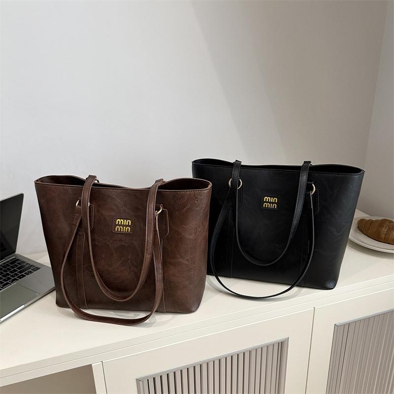 Versatile Fashion Color Block Tote Bag For Women Offering Ample Space For Essentials