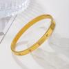 Modernes Titanstahlarmband mit Herzmuster für Damen und Herren Modeschmuck