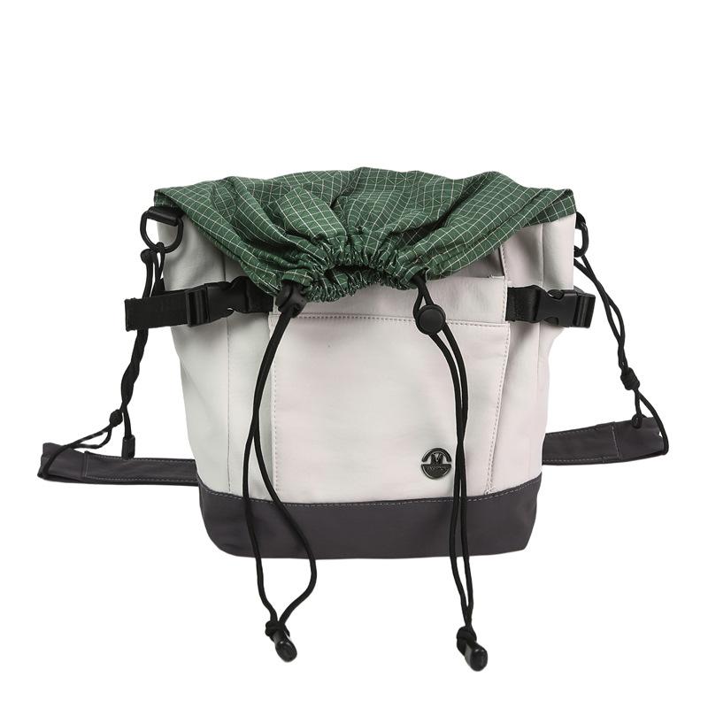 2025 New Mesh Drawstring Color Matching Shoulder Oblique Span Bag for Men and Women Couples Casual and Lightweight Outdoor Sports Small Satchel