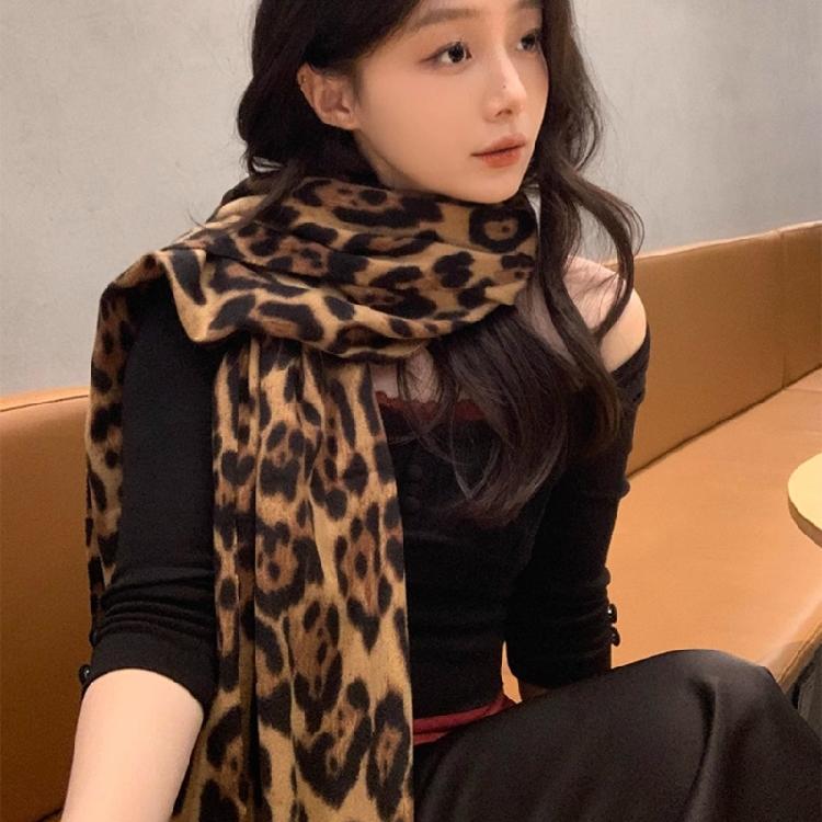 Stylish Leopard Print Shawl Poncho Wrap for Women Leopard Print Sweater Supplies