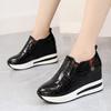 Calçados de primavera e verão Plus Size Plataforma redonda Casual Sapatos de uma perna Femininos