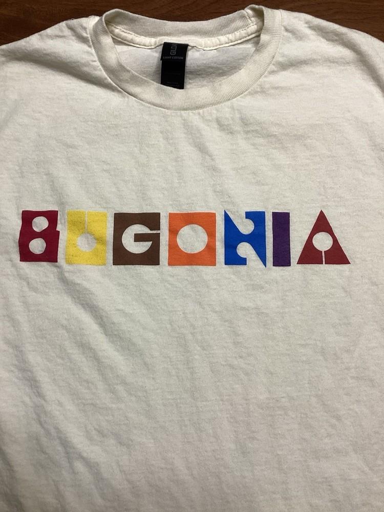 

Промо-футболка к фильму Bugonia Размер M Бежевый Focus Features Официальная Унисекс S