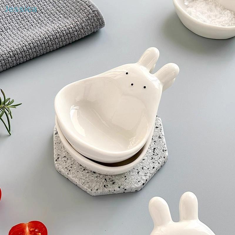 Hot Plastic Sauce Dish With Handle Cute Rabbit Seasoning Dishes Small Sushi Dipping Bowl Kitchen Soy Vinegar Snake Sauce Plate