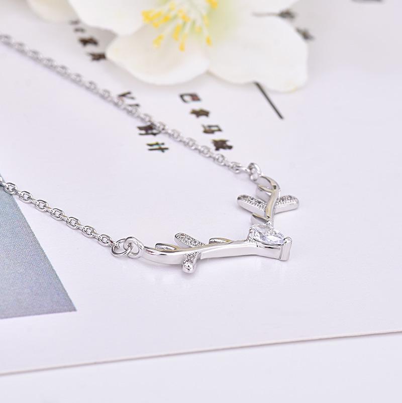 Korean-Style Elk Antler Clavicle Necklace: Women's Choker Pendant, Christmas Gift