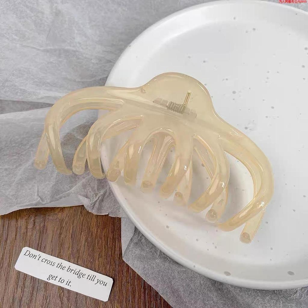 Large Retro Jelly Color Octopus Hair Claw for Women - Elegant French Hair Clip for Thick Hair, Perfect for Buns.